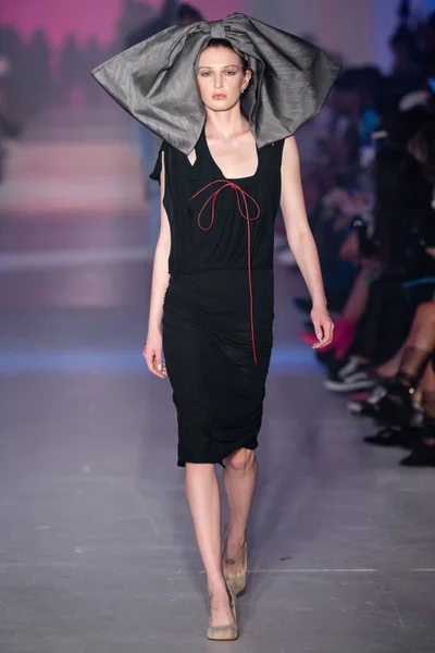 Look 50